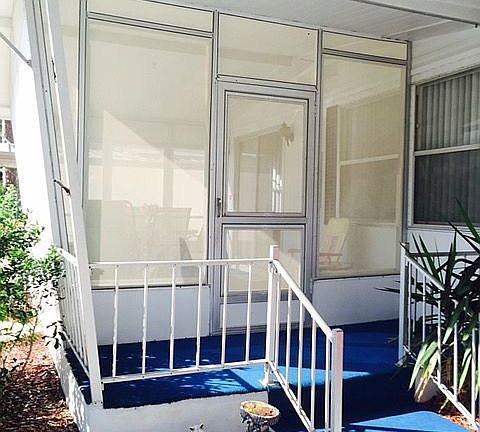 Screen patio entrance 