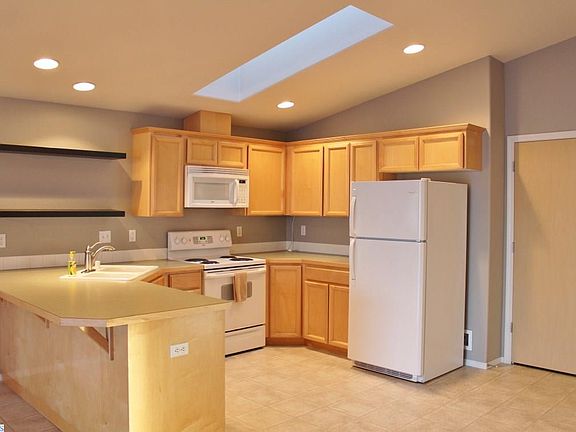 4th image of 9203 Ryeland Dr