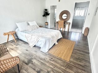 1751 Winona Blvd #8, Los Angeles, CA 90027