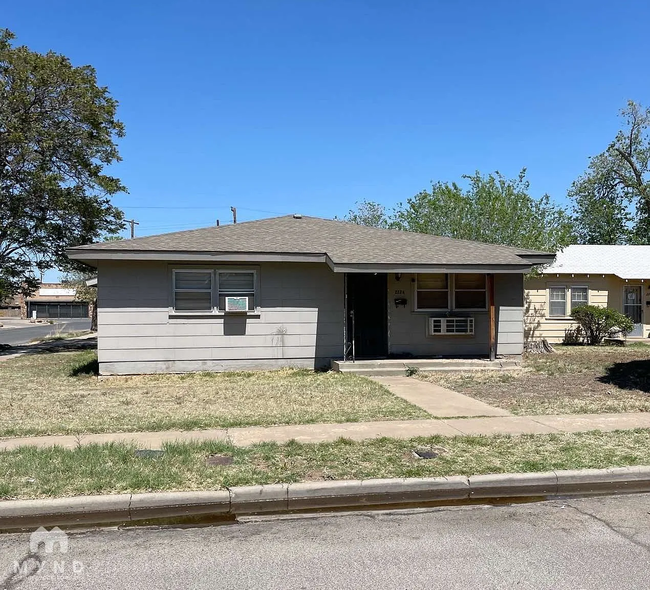 1 bed, 1.0 bath, 750 sqft, $599 — Photo 1