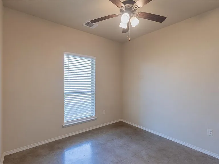 351 Joanne Loop #A — Photo 13