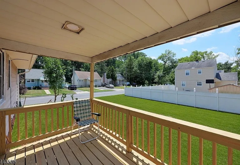 538 Dietz St — Photo 18