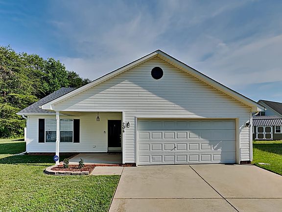3rd image of 202 Corinthian Dr #1