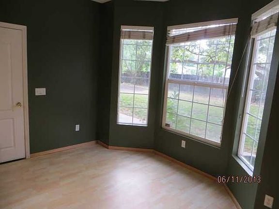 5th image of 7828 Twin Oaks Ave