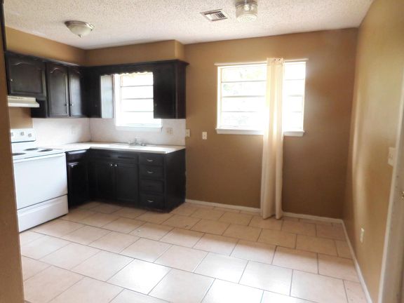 3rd image of 7128 NW 5th St