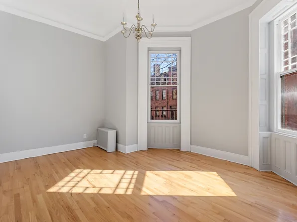 25 Pierrepont Street image 1 of 8