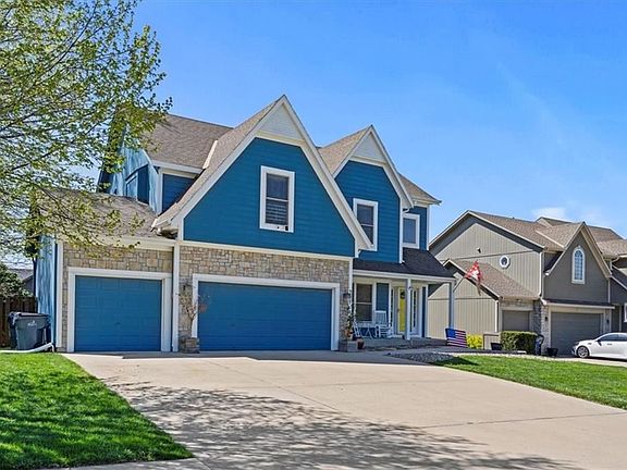 4th image of 947 S Clearwater Creek Dr