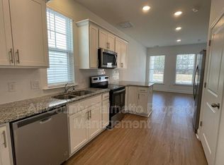 1527 Foster Creek Rd, Hanahan, SC 29410