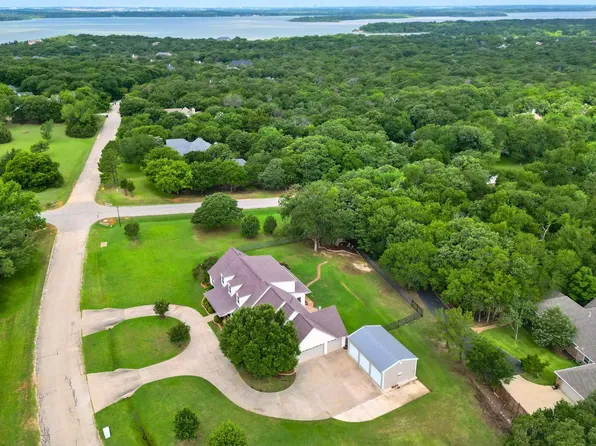 890 Topaz Ln, Oak Pt, TX 75068