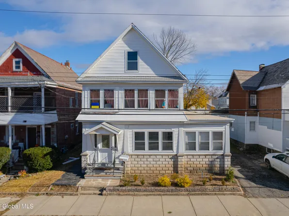 805 Bradt Street, Schenectady, NY 12306