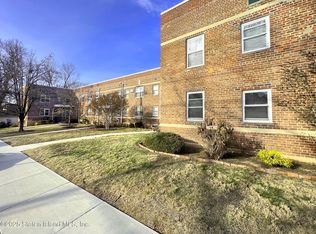 525 Castleton Ave APT 1C, Staten Island, NY 10301