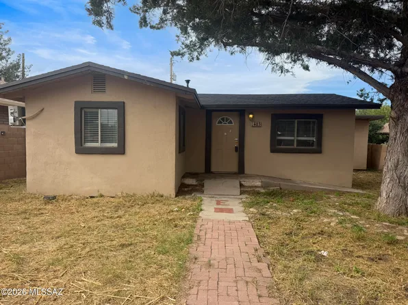403 E Navajo St, Huachuca City, AZ 85616