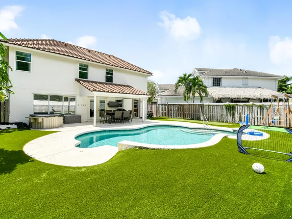 141 St Michaels Court, Jupiter, FL 33458
