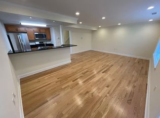 26 Thornton Rd, Chestnut Hill, MA 02467