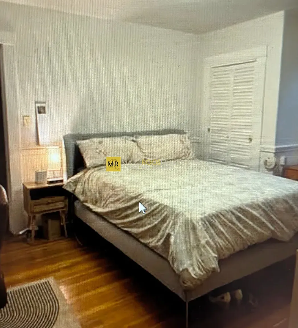 15 Laurel St — Photo 3