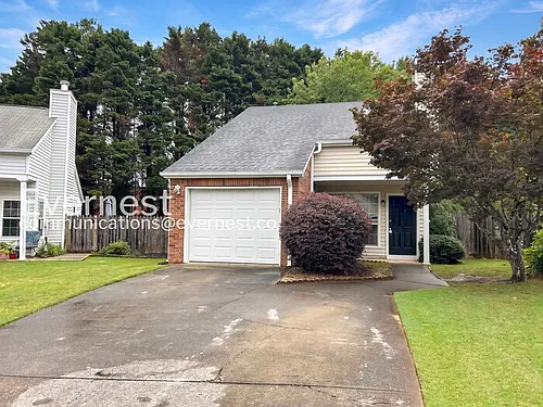 1336 Yorkshire Ln Photo 1