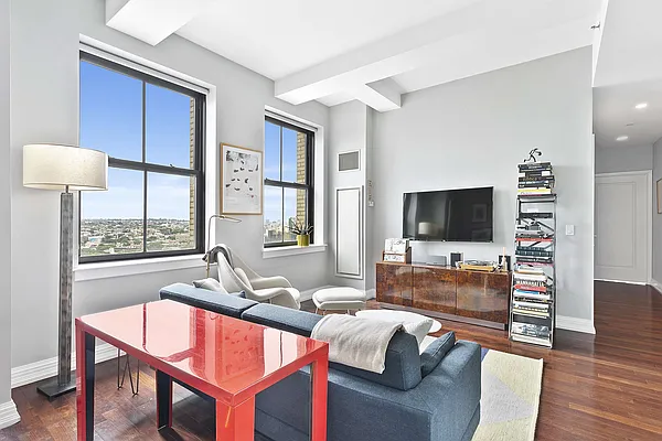 Sold by Compass | media 8