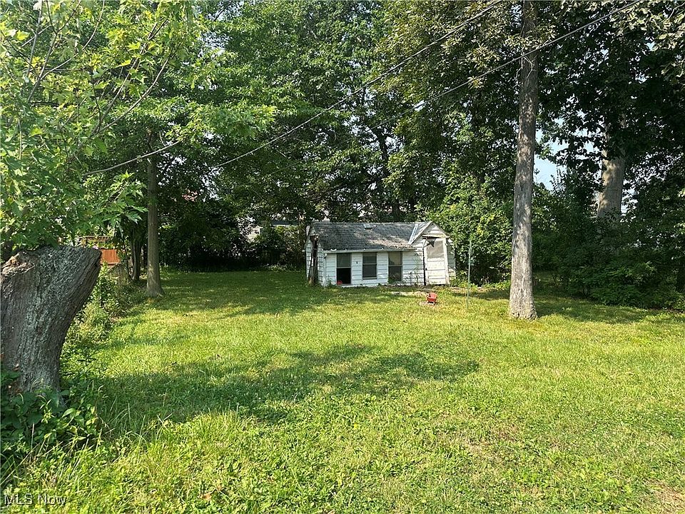 2nd image of 1056 E 331st St