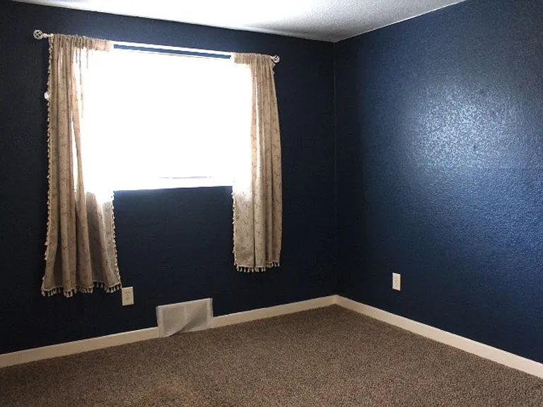 7496 Locust St — Photo 14