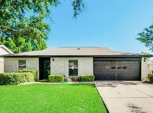 1529 Chapman Dr, Mesquite, TX 75149