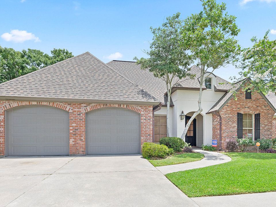 1st image of 104 Sandhurst Dr