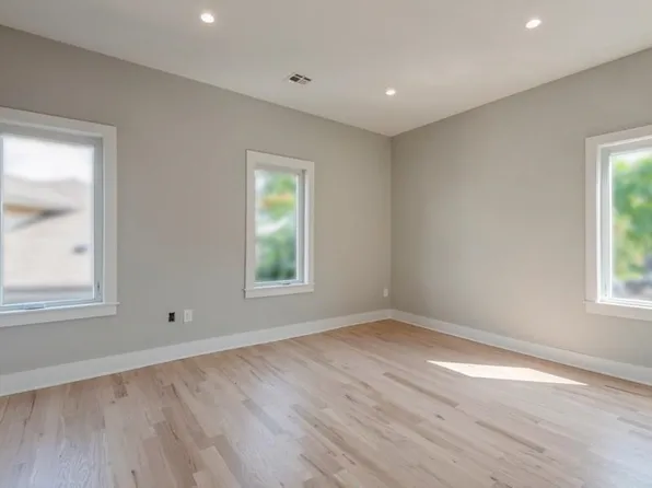 5518 Kennedy Boulevard image 9 of 22