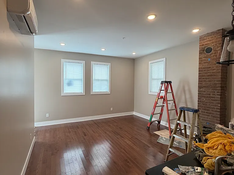 521 Warren St #1 — Photo 9