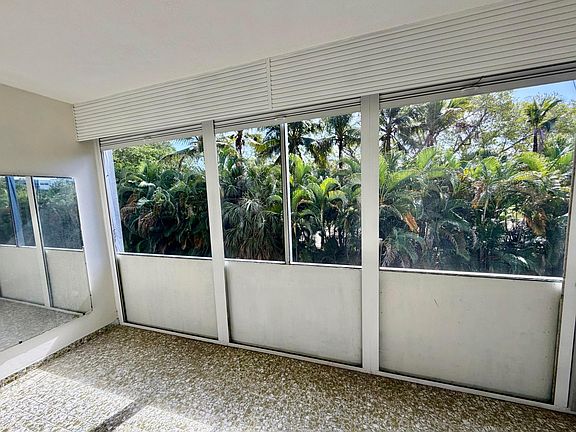 4th image of 1000 NE 14th Avenue #304