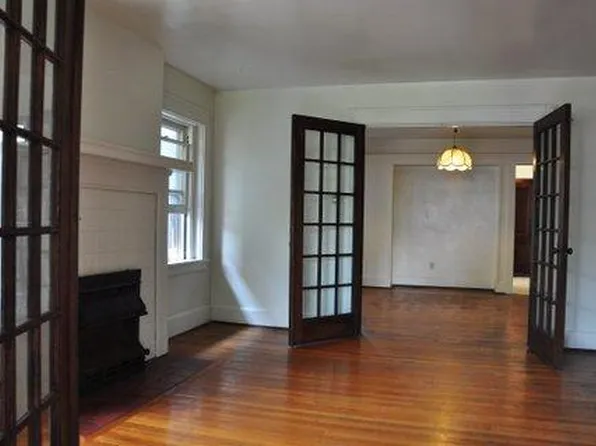 218 Hastings St #2, Pittsburgh, PA 15206