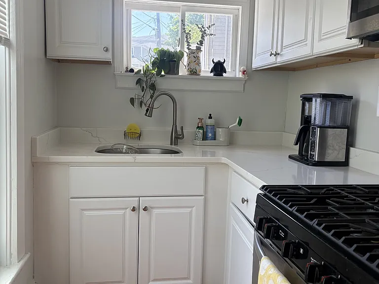 10 Garden St #1 — Photo 1