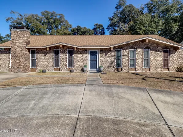 2419 Demaret Dr, Gulfport, MS 39507