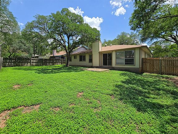 4th image of 12010 Ladrido Ln