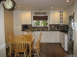 351 Wynsum Ave, Merrick, NY 11566