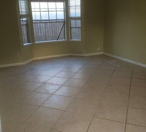 3rd image of 5977 Snowdrop Way