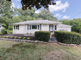 256 S Main St, Hopedale, MA 01747