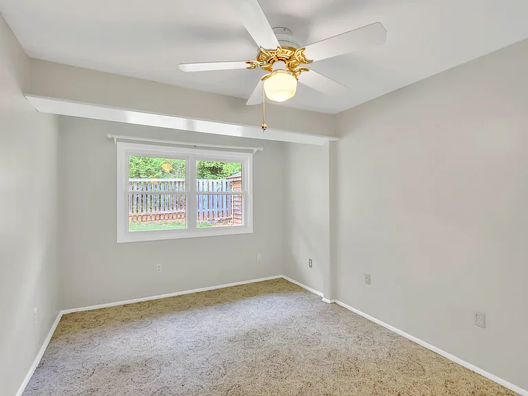 20 Running Brook Ln — Photo 16