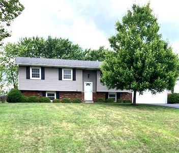 3808 Kingsway Dr, Crown Point, IN, 46307