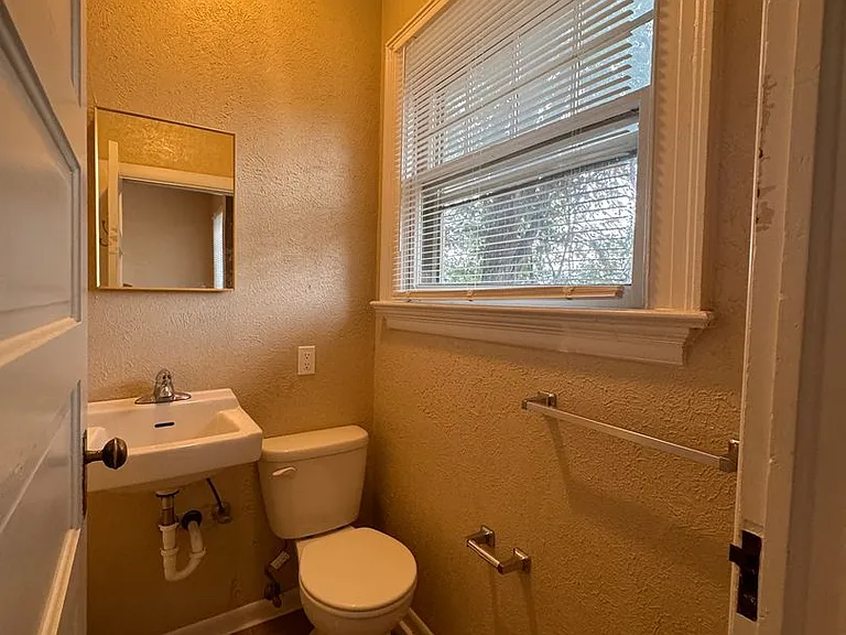 506 North Cascade Avenue — Photo 9