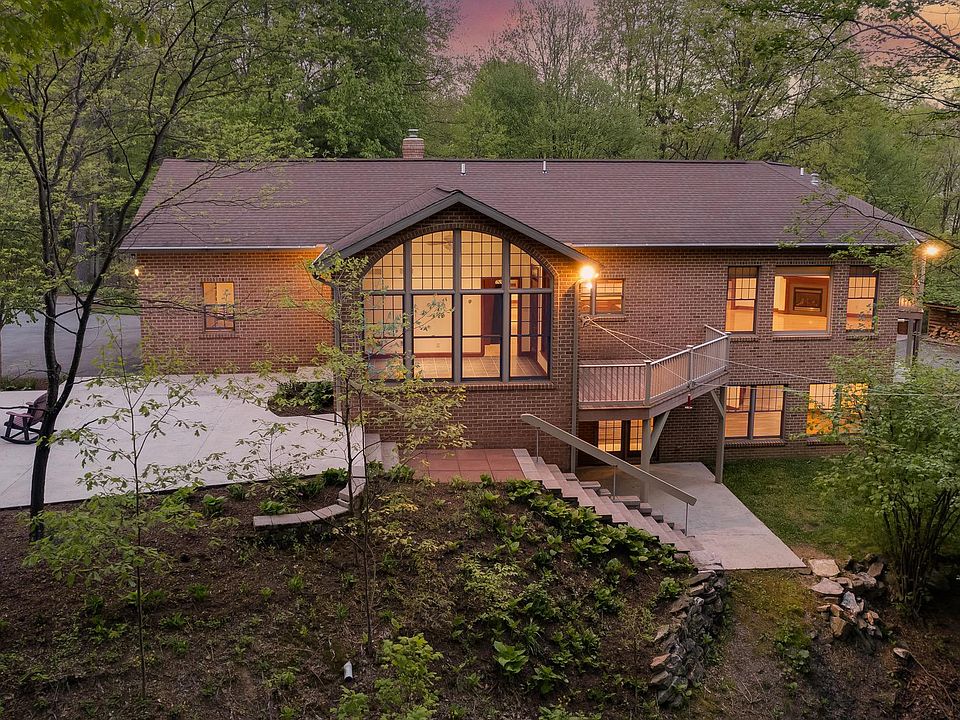 1st image of 3432 N Ravenwood Trl