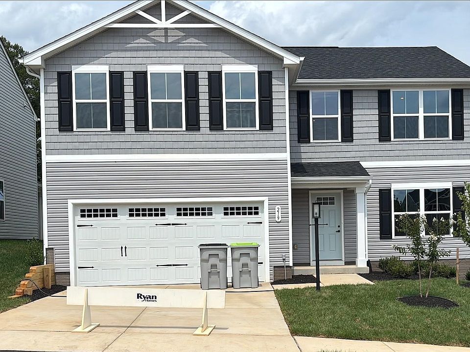 1st image of 219 Arches Ln