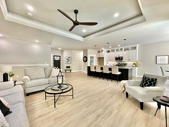 5th image of 2678 Harpers Ct