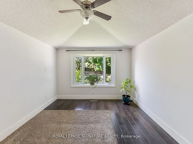 4 Patricia Ave #UPPER — Photo 25