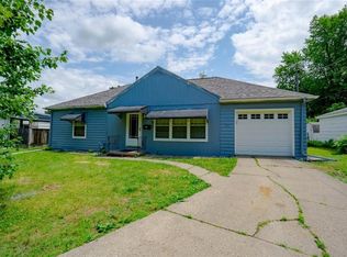 3911 39th St, Des Moines, IA 50310