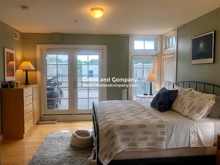 72 Hamilton St #11 — Photo 7