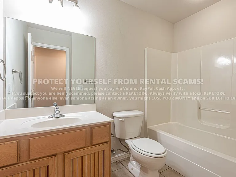 1674 N Hazeltine Dr — Photo 11