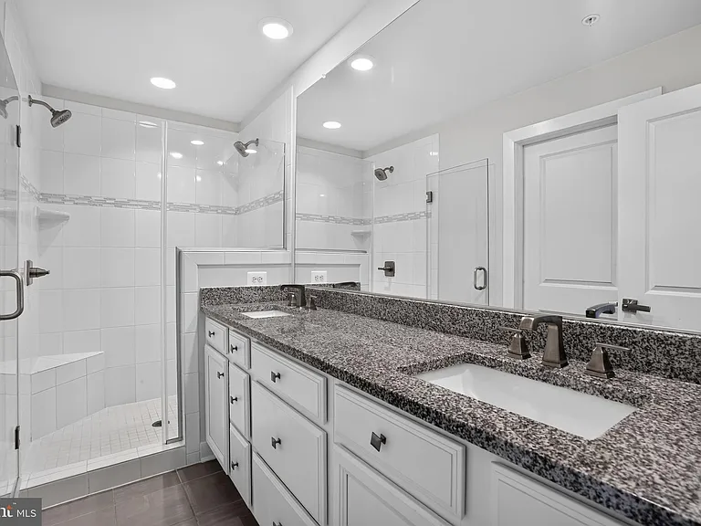 13246 Lake Woodland Way #5A — Photo 28