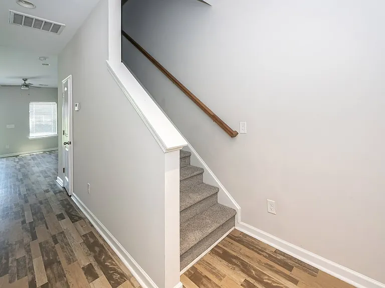 484 Truman Dr — Photo 62