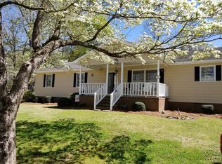 311 Lynch Point Rd, Macon, NC 27551