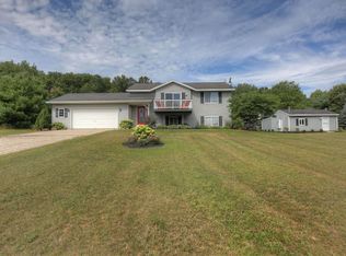 13955 Pine Lake Ave, Cedar Springs, MI 49319