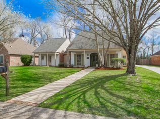 646 Shadow Oak Dr, Baton Rouge, LA 70810